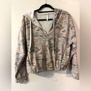 Fabletics half zip hoodie